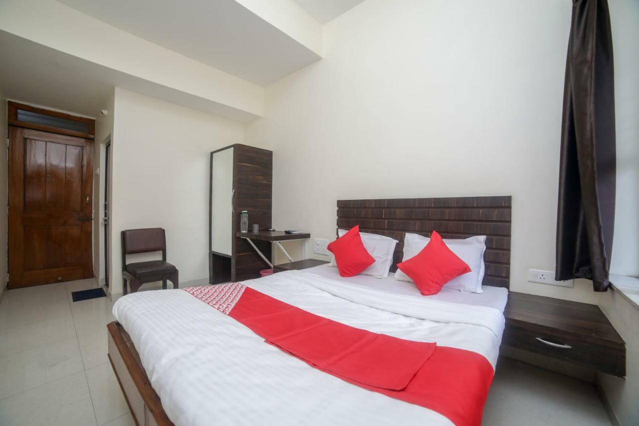 Oyo 46697 Hotel Gopi Nagpur Exterior foto