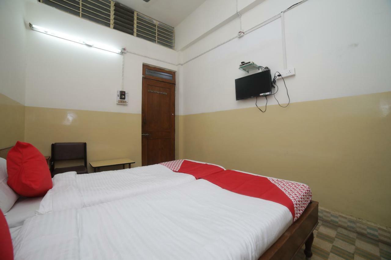 Oyo 46697 Hotel Gopi Nagpur Exterior foto